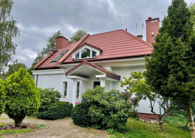Dom Sprzedaż Adamówek 10