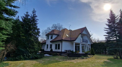 Dom Sprzedaż Łomianki