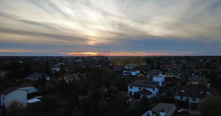 Dom Sprzedaż Kwirynów 8