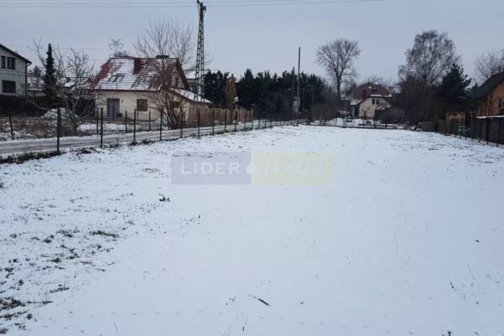 Działka Sprzedaż Łomianki 3