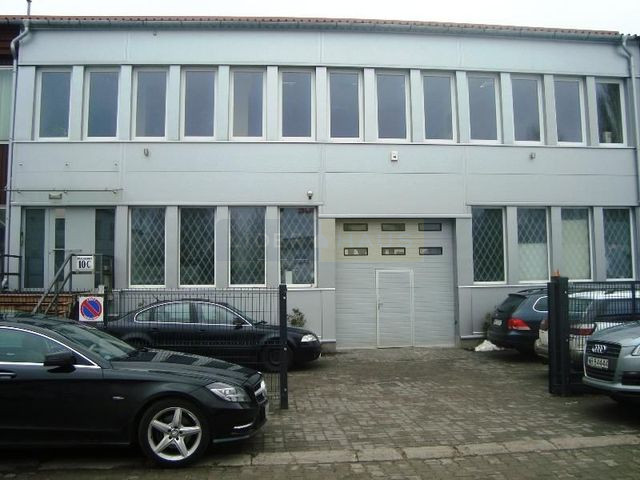 Lokal Sprzedaż Warszawa Włochy 7